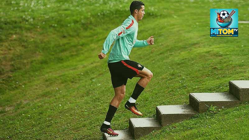 Chế độ ăn và tập luyện của CR7 ở tuổi 39
