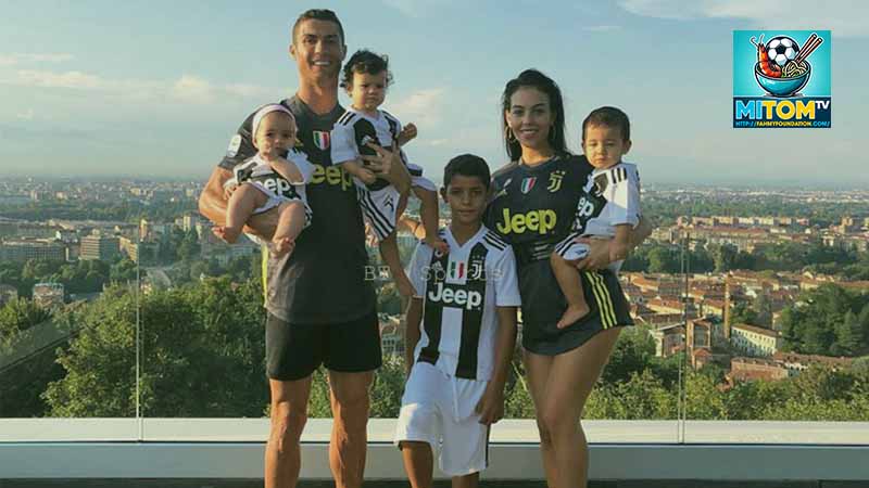 Thông tin cuộc sống gia đình và đời tư bên ngoài sân cỏ của CR7